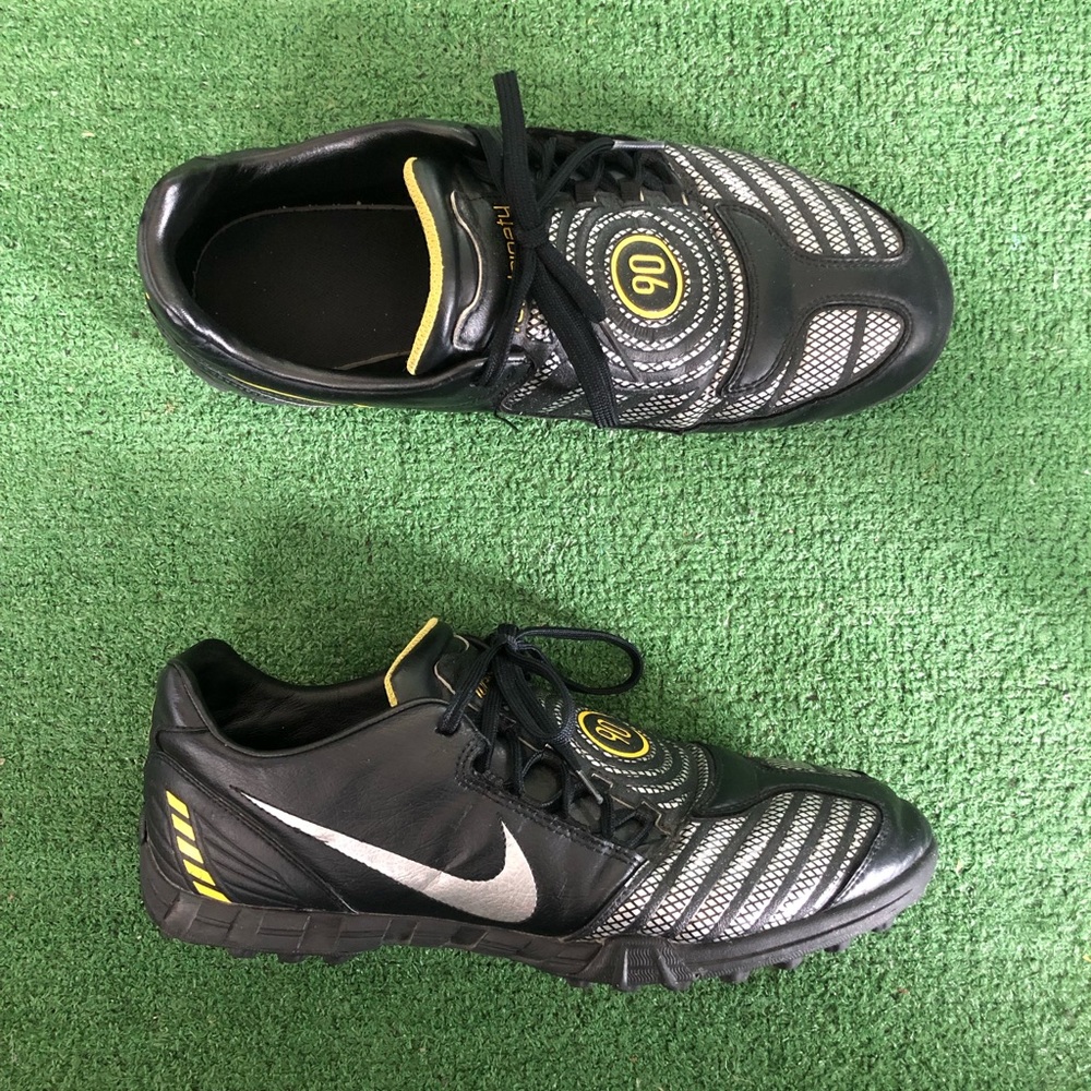 Nike total 90 shoot II indoor cleats